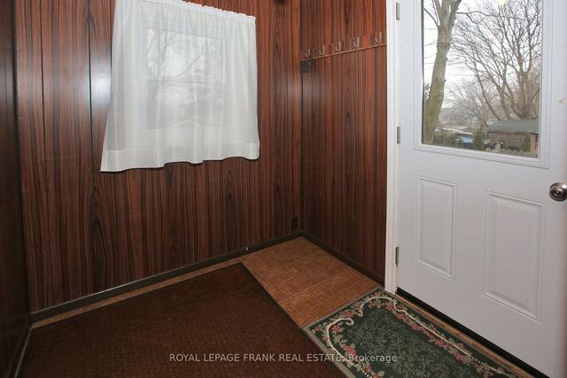 484 Montrave Ave, House detached with 3 bedrooms, 1 bathrooms and 3 parking in Oshawa ON | Image 16