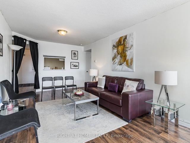 1602 - 2466 Eglinton Ave E, Condo with 2 bedrooms, 2 bathrooms and 1 parking in Toronto ON | Image 6