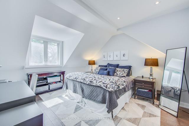 upper - 229 Howland Ave, House semidetached with 3 bedrooms, 2 bathrooms and 1 parking in Toronto ON | Image 18