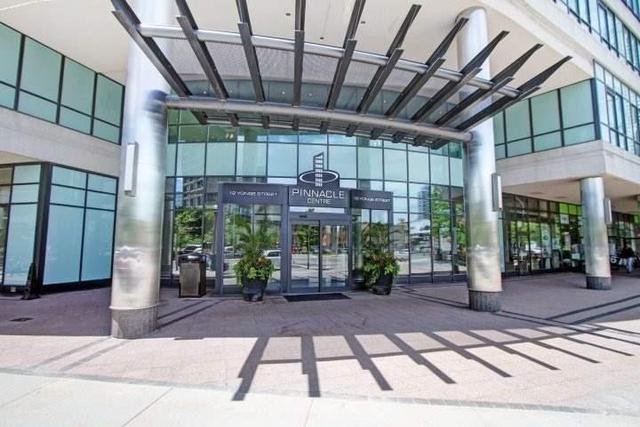 510 - 12 Yonge St, Condo with 2 bedrooms, 2 bathrooms and 1 parking in Toronto ON | Image 9