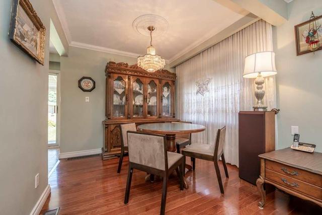 18 Statler Ave, House detached with 2 bedrooms, 2 bathrooms and 6 parking in Toronto ON | Image 6