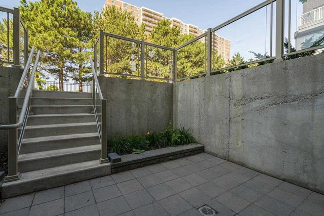 101 - 3 Applewood Lane, Townhouse with 2 bedrooms, 1 bathrooms and 1 parking in Toronto ON | Image 23