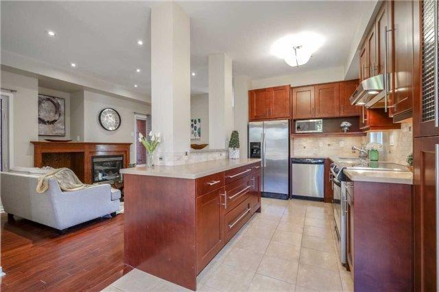 13 Rock Garden St, House detached with 4 bedrooms, 4 bathrooms and 2 parking in Markham ON | Image 7