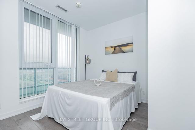 701 - 950 Portage Pkwy, Condo with 1 bedrooms, 1 bathrooms and 0 parking in Vaughan ON | Image 3