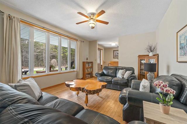 1140 Somerville 3rd Conc. Rd, House detached with 3 bedrooms, 2 bathrooms and 8 parking in Kawartha Lakes ON | Image 6