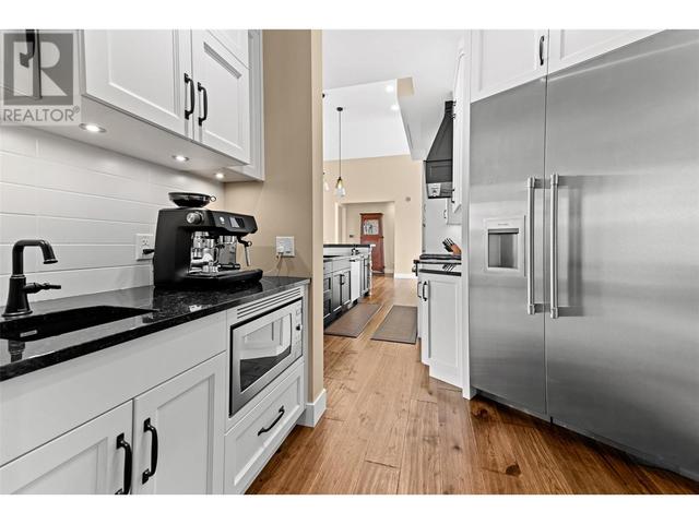 105 - 5650 The Edge Place, House detached with 4 bedrooms, 3 bathrooms and 10 parking in Kelowna BC | Image 21