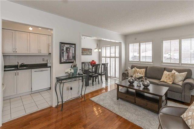 102 Goldenlight Circ, Condo with 3 bedrooms, 3 bathrooms and 3 parking in Brampton ON | Image 18