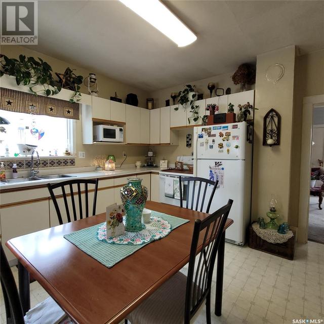 118 2 Avenue E, House detached with 2 bedrooms, 1 bathrooms and null parking in Allan SK | Image 8