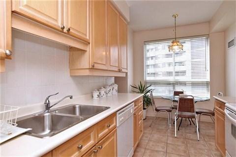 1002 - 1 Lomond Dr, Condo with 2 bedrooms, 2 bathrooms and 2 parking in Toronto ON | Image 5