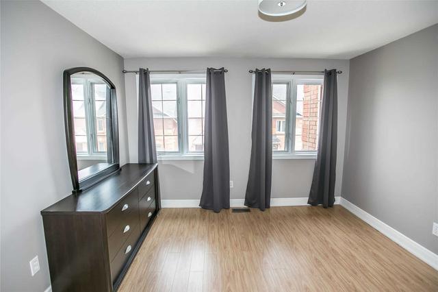 2 - 3895 Doug Leavens Blvd, Townhouse with 2 bedrooms, 1 bathrooms and 2 parking in Mississauga ON | Image 3