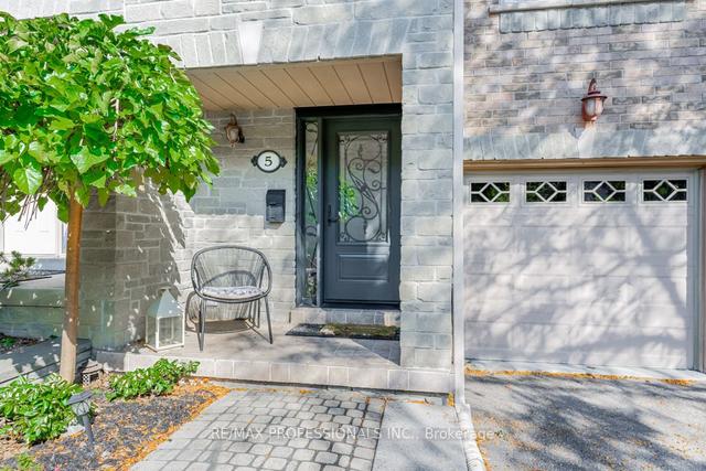 5 Briarly Lane, House attached with 3 bedrooms, 3 bathrooms and 2 parking in Toronto ON | Image 12