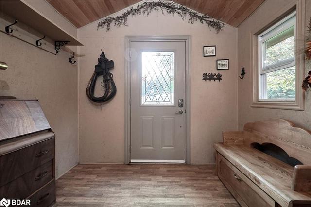 219 Medonte Side Road 2, House detached with 3 bedrooms, 1 bathrooms and 20 parking in Oro Medonte ON | Image 10