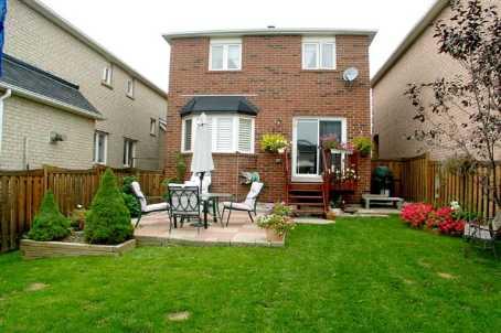 217 Isaac Murray Ave, House detached with 3 bedrooms, 2 bathrooms and 2 parking in Vaughan ON | Image 8