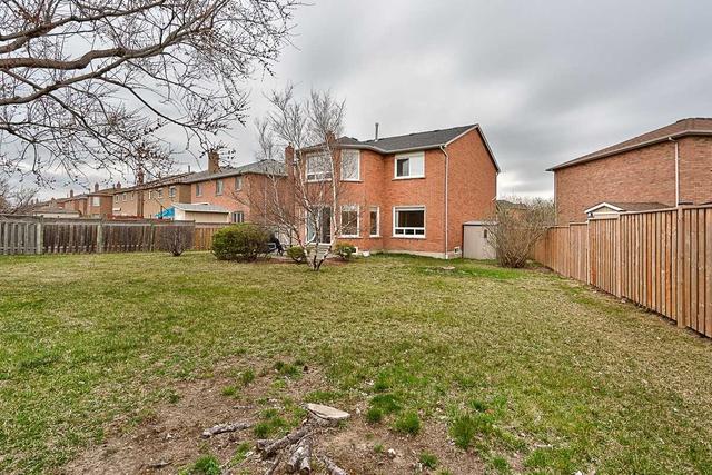16 Neville Cres, House detached with 4 bedrooms, 3 bathrooms and 4 parking in Brampton ON | Image 27