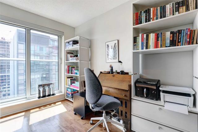 1704 - 230 King St E, Condo with 1 bedrooms, 1 bathrooms and 1 parking in Toronto ON | Image 2