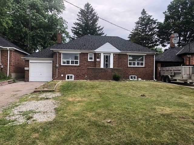 81 Trethewey Dr, House detached with 2 bedrooms, 2 bathrooms and 3 parking in Toronto ON | Image 2