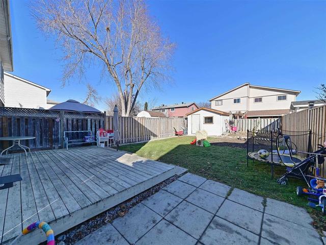 162 Hansen Rd N, House semidetached with 3 bedrooms, 4 bathrooms and 5 parking in Brampton ON | Image 30