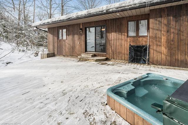 1291 Mount St Louis Road E, House detached with 3 bedrooms, 2 bathrooms and 6 parking in Oro Medonte ON | Image 26