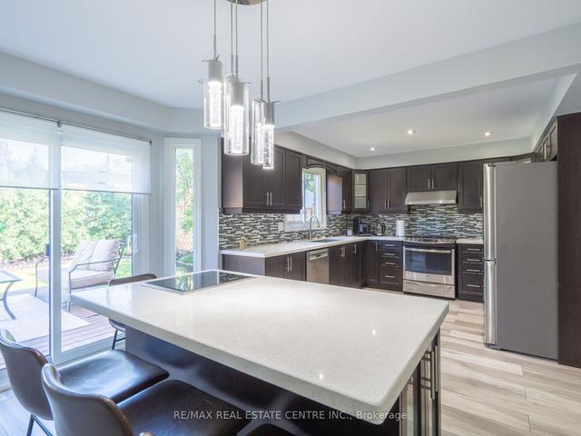 1442 Winterbourne Dr, House detached with 4 bedrooms, 4 bathrooms and 6 parking in Oakville ON | Image 32