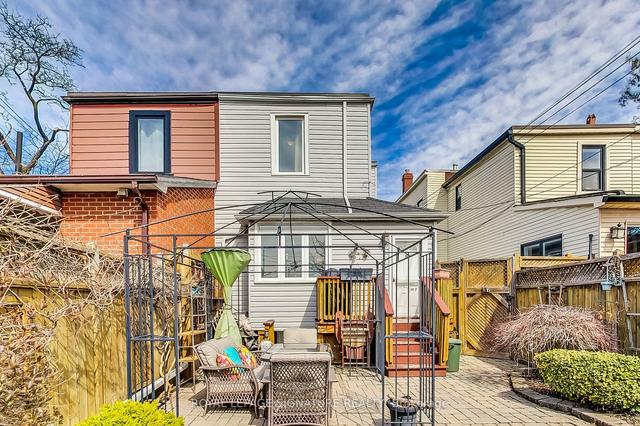 127 Shanly St, House semidetached with 3 bedrooms, 3 bathrooms and 2 parking in Toronto ON | Image 17