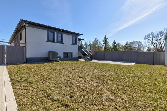 24 Sylvia St, House detached with 3 bedrooms, 5 bathrooms and 8 parking in Kitchener ON | Image 32