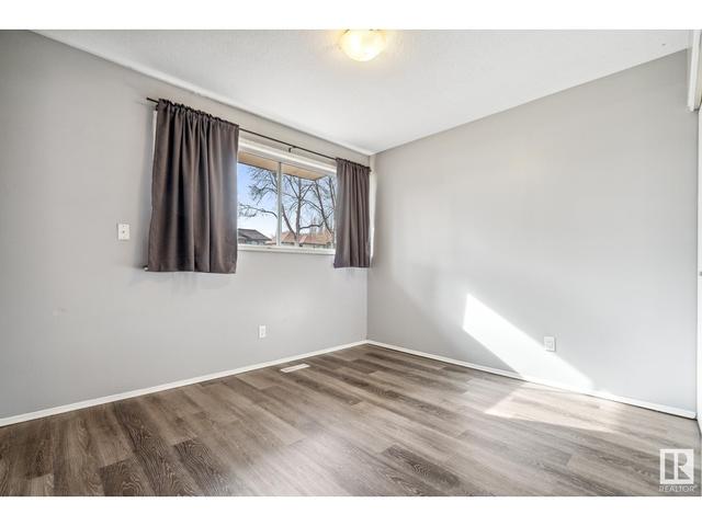 10611 80 St Nw, House attached with 3 bedrooms, 1 bathrooms and null parking in Edmonton AB | Image 33