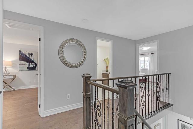 70 Lavron Crt, House detached with 3 bedrooms, 3 bathrooms and 4 parking in Markham ON | Image 6