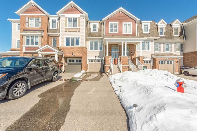 39 Volner Rd, House attached with 3 bedrooms, 3 bathrooms and 3 parking in Brampton ON | Image 1