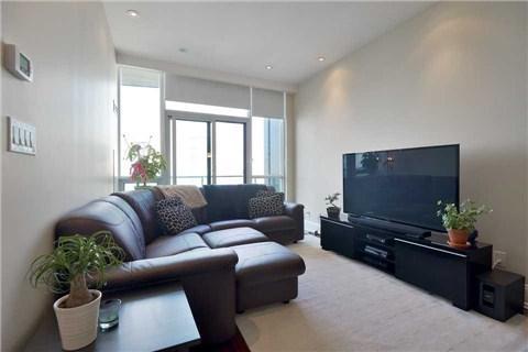 5001 - 33 Bay St, Condo with 2 bedrooms, 2 bathrooms and 1 parking in Toronto ON | Image 3