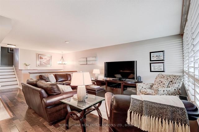 e24 - 300 Mill Rd, Condo with 2 bedrooms, 2 bathrooms and 1 parking in Toronto ON | Image 12