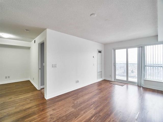 2909 - 151 Village Green Sq, Condo with 1 bedrooms, 1 bathrooms and 1 parking in Toronto ON | Image 4