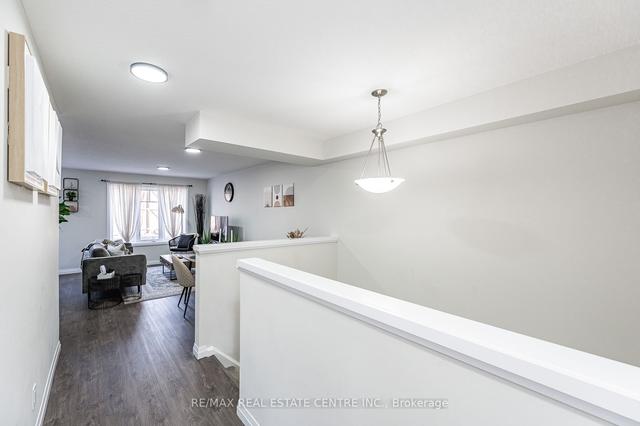 b3 - 24 Morrison Rd, Townhouse with 3 bedrooms, 2 bathrooms and 1 parking in Kitchener ON | Image 11