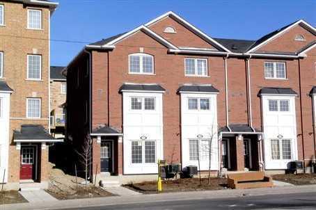 lt166 - 105 Weston Rd, Townhouse with 2 bedrooms, 3 bathrooms and 1 parking in Toronto ON | Image 1