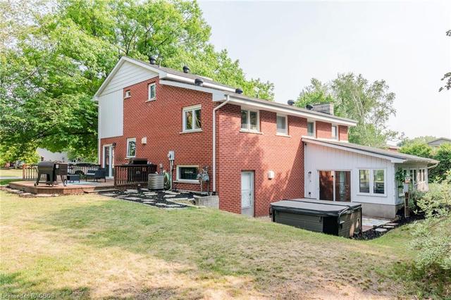 866 Lisa Lane, House detached with 4 bedrooms, 3 bathrooms and null parking in Saugeen Shores ON | Image 24