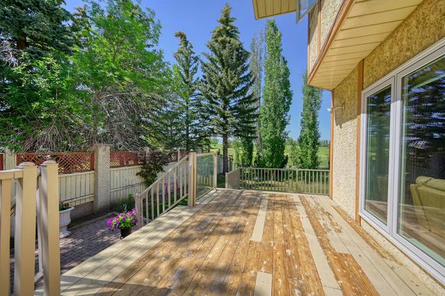 123 Douglas Woods Place Se, House detached with 4 bedrooms, 3 bathrooms and 6 parking in Calgary AB | Image 10