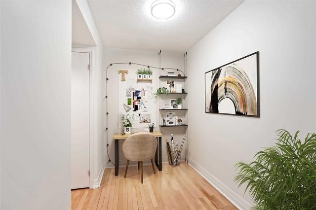 1004 - 21 Carlton St, Condo with 1 bedrooms, 1 bathrooms and 0 parking in Toronto ON | Image 5
