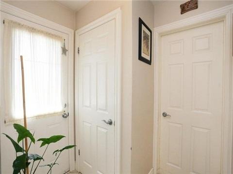 10086 Clarkway Dr, House detached with 3 bedrooms, 2 bathrooms and 10 parking in Brampton ON | Image 12