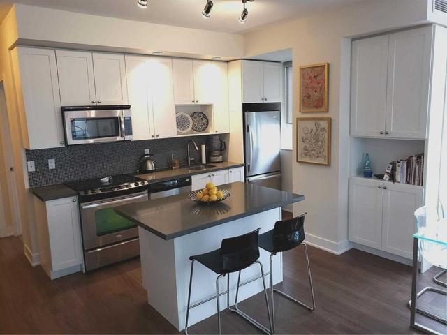 1706 - 28 Linden St, Condo with 2 bedrooms, 2 bathrooms and 1 parking in Toronto ON | Image 4