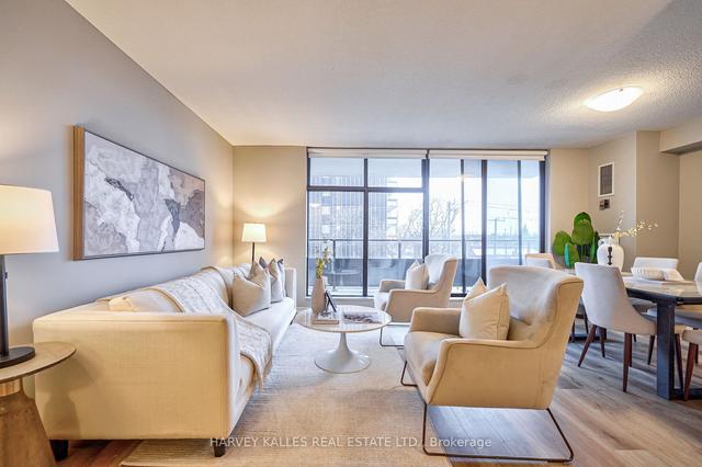 402 - 135 Marlee Ave, Condo with 2 bedrooms, 2 bathrooms and 1 parking in Toronto ON | Image 33