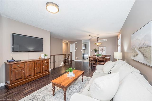16 Atto Drive, House detached with 4 bedrooms, 3 bathrooms and 4 parking in Guelph ON | Image 3