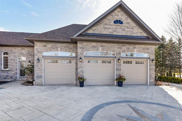 3 Castlewood Court, House detached with 4 bedrooms, 3 bathrooms and 13 parking in Caledon ON | Image 23