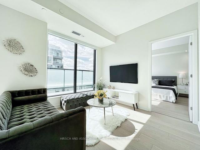 711 - 840 St. Clair Ave W, Condo with 3 bedrooms, 2 bathrooms and 1 parking in Toronto ON | Image 14