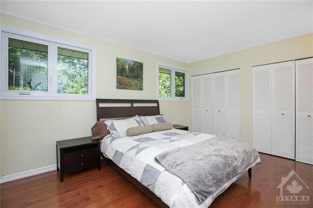 30 Dickson Street, House detached with 3 bedrooms, 3 bathrooms and 3 parking in Ottawa ON | Image 13