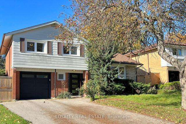 18 Lantana Crt, House detached with 4 bedrooms, 3 bathrooms and 3 parking in Toronto ON | Image 23