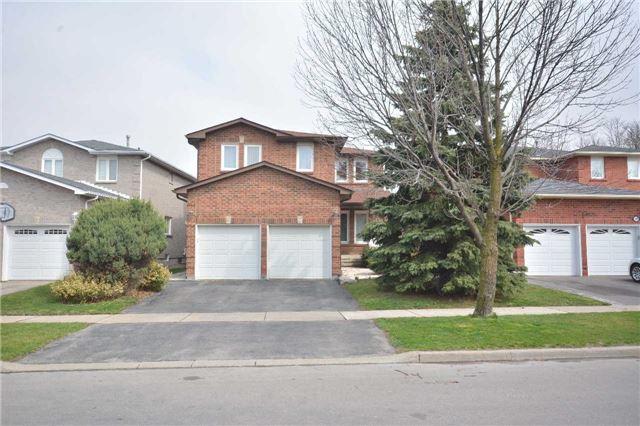 104 Sterling Cres, House detached with 4 bedrooms, 4 bathrooms and 2 parking in Vaughan ON | Image 1