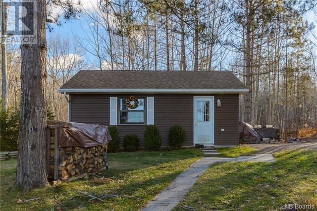 2162 Waterside Drive, House detached with 3 bedrooms, 1 bathrooms and null parking in Cambridge Narrows NB | Image 37