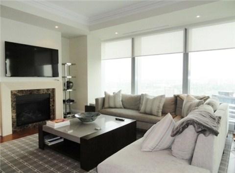3002 - 50 Yorkville Ave, Condo with 2 bedrooms, 3 bathrooms and 2 parking in Toronto ON | Image 1