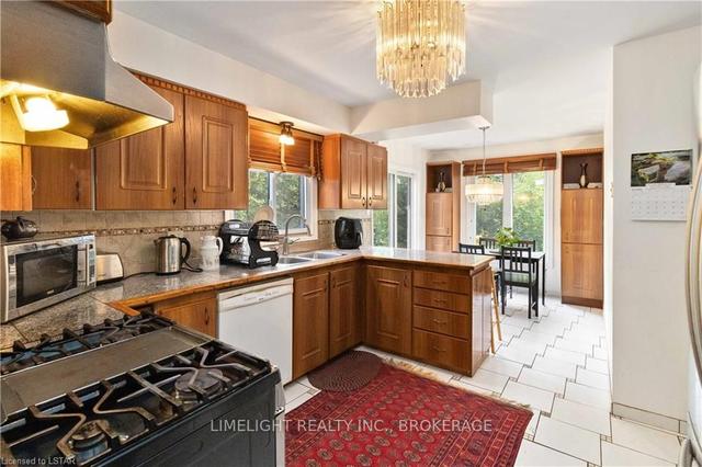 66 Nanette Dr, House detached with 4 bedrooms, 4 bathrooms and 4 parking in London ON | Image 18