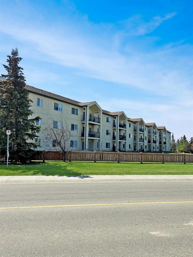 207 - 9111 104 Avenue, Condo with 2 bedrooms, 2 bathrooms and 1 parking in Grande Prairie AB | Image 6