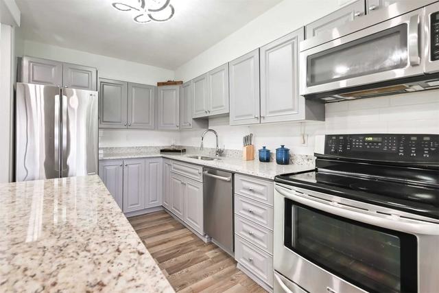 517 - 20 Edgecliff Gfwy, Condo with 3 bedrooms, 2 bathrooms and 1 parking in Toronto ON | Image 14
